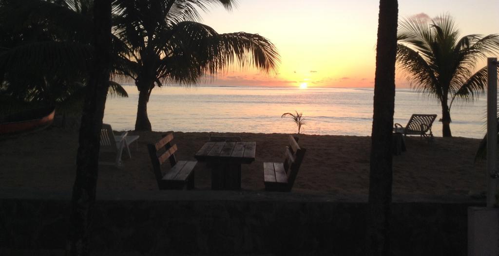 Jamelah Beach Guest House Anse aux Pins Buitenkant foto